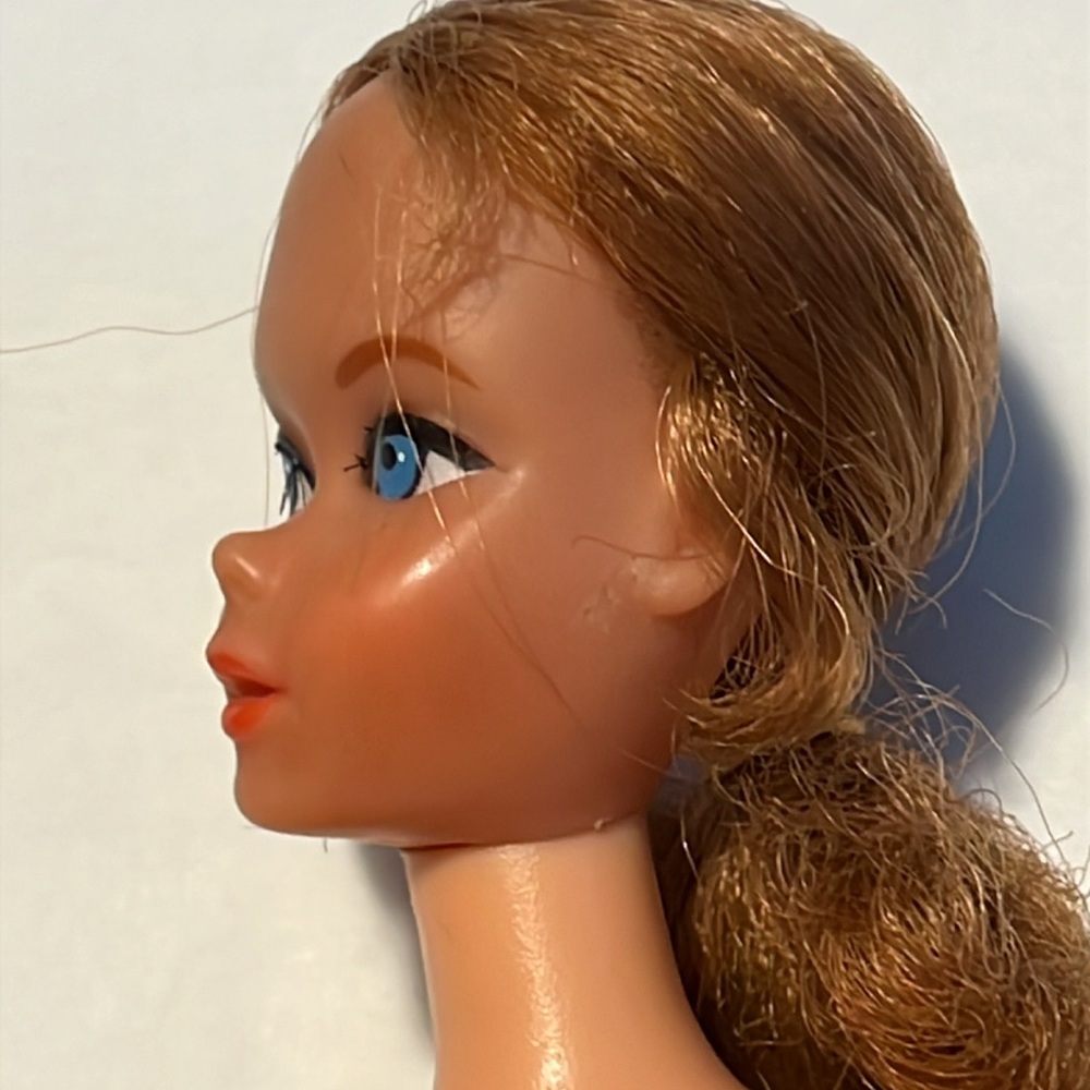 1969 Talking Barbie (mute) - Picture 5 of 7